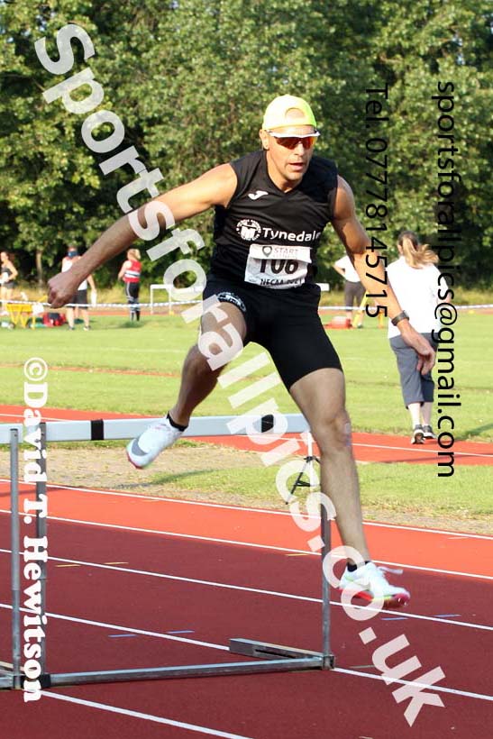 Hurdles, 2021 North East Grand Prix 5, Monkton, Wednesday, July 21st. Photo: David T. Hewitson/Sports for All Pics